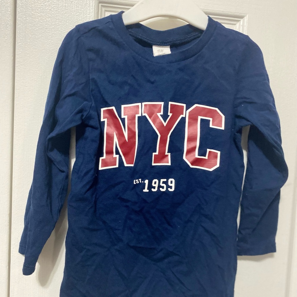 EUC H&M Navy Blue NYC Long Sleeve Tee 2-3 YRS